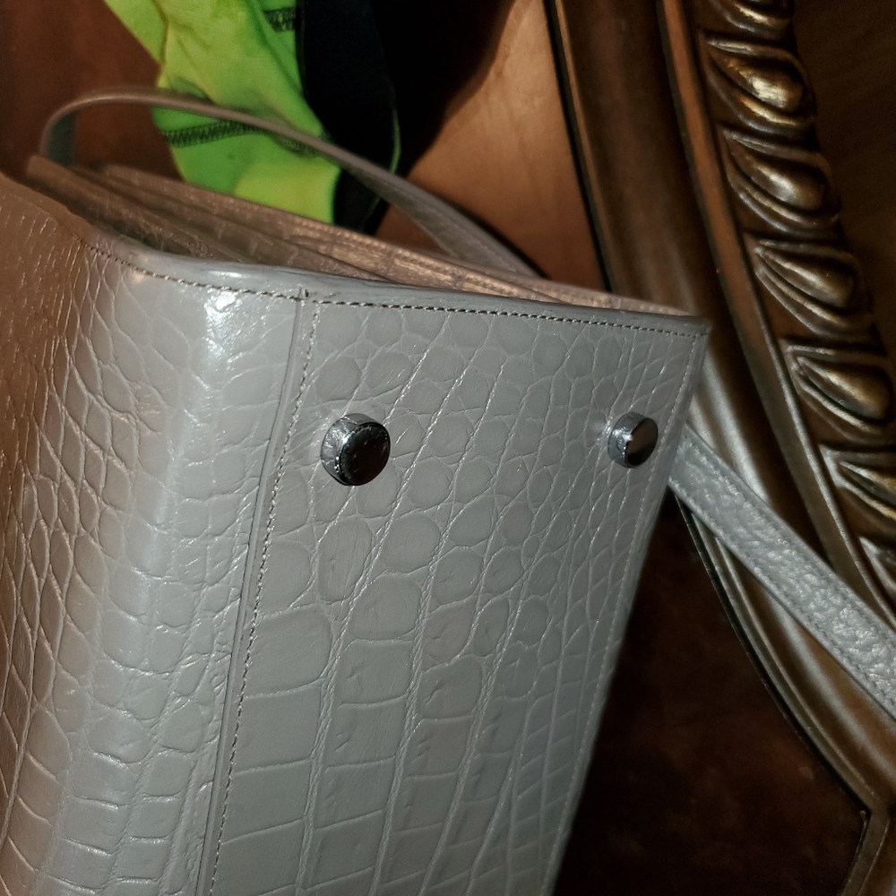 SOLD Yves Saint Laurent Baby Sac de jour croc embossed bag - Picture 10 of 15